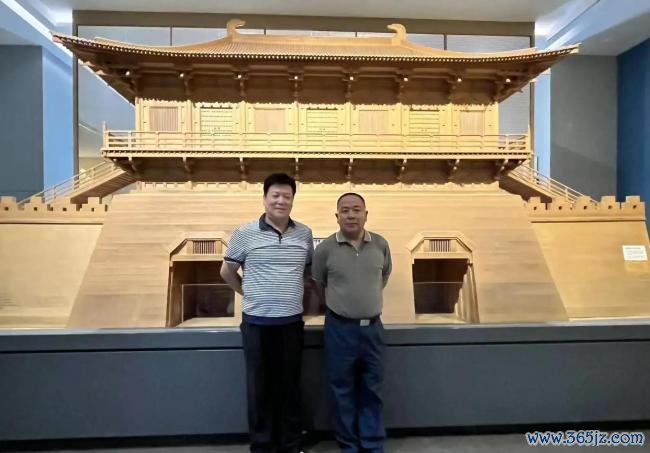 郑州99岁老兵遇上建军99周年 重逢与初心