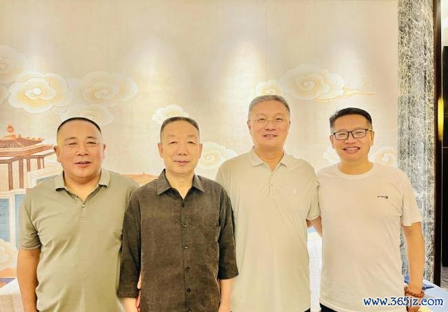 郑州99岁老兵遇上建军99周年 重逢与初心