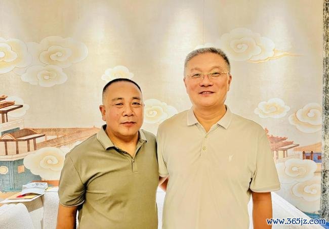 郑州99岁老兵遇上建军99周年 重逢与初心